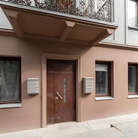 Yard Gallery Apartment Kaunas