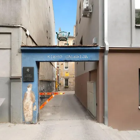 Yard Gallery Apartment *